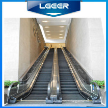 Escalator extérieur avec l&#39;étape d&#39;alliage d&#39;aluminium